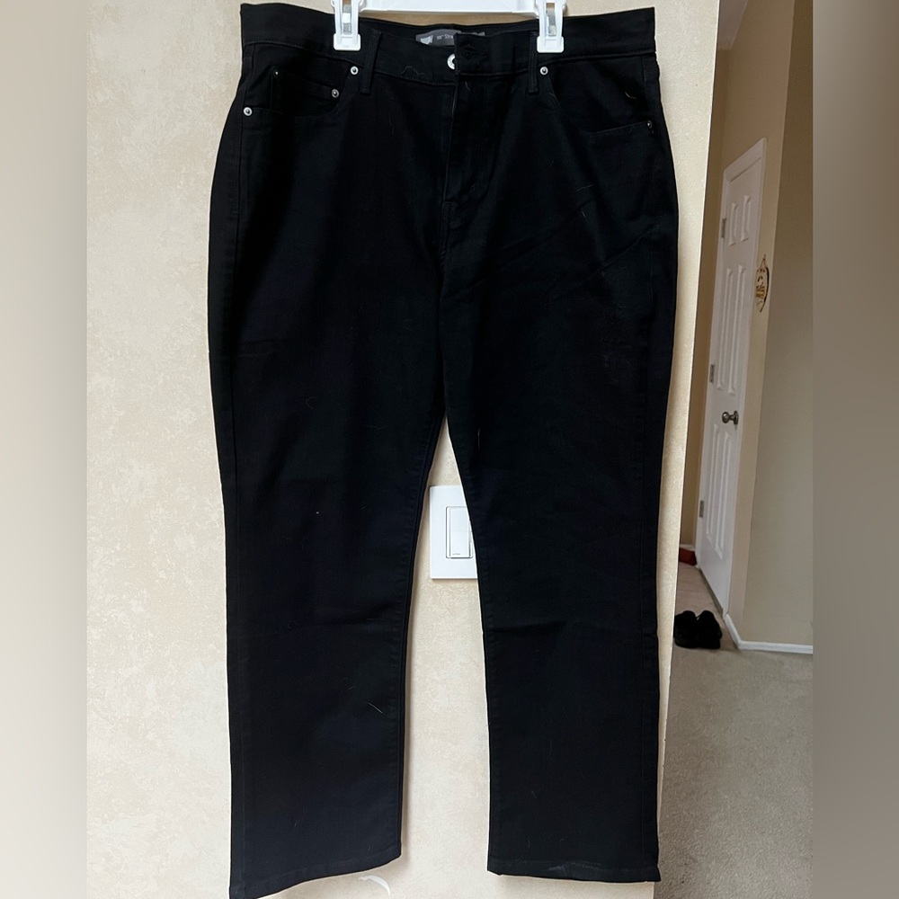 Women's Levi Black Jeans